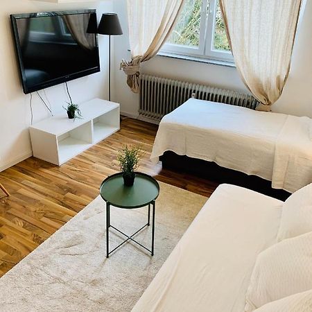Top Renoviertes Apartement In Bester Lage Von Homburg- 5 Fussminuten Zur Uniklinik 홈부르크 외부 사진