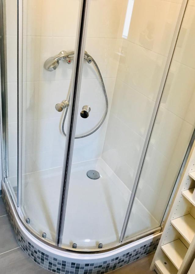 Top Renoviertes Apartement In Bester Lage Von Homburg- 5 Fussminuten Zur Uniklinik 홈부르크 외부 사진